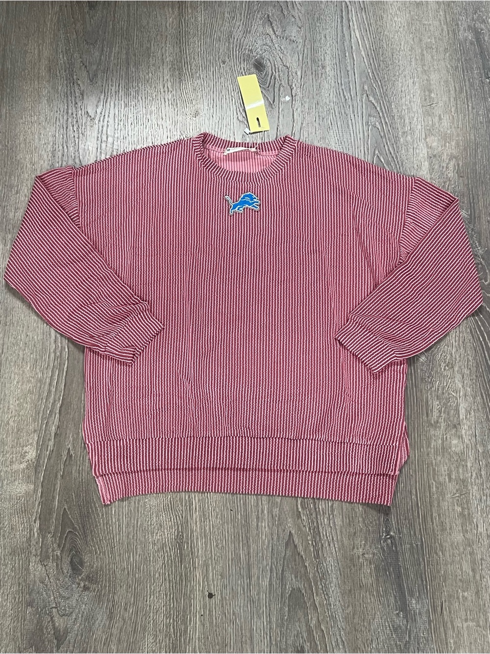Detroit Lions Striped pink strawberry Crewneck top size Medium Women - Picture 2 of 4